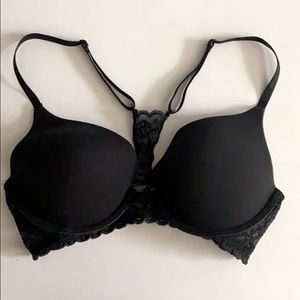 Black lace bar by Victorica’s Secret